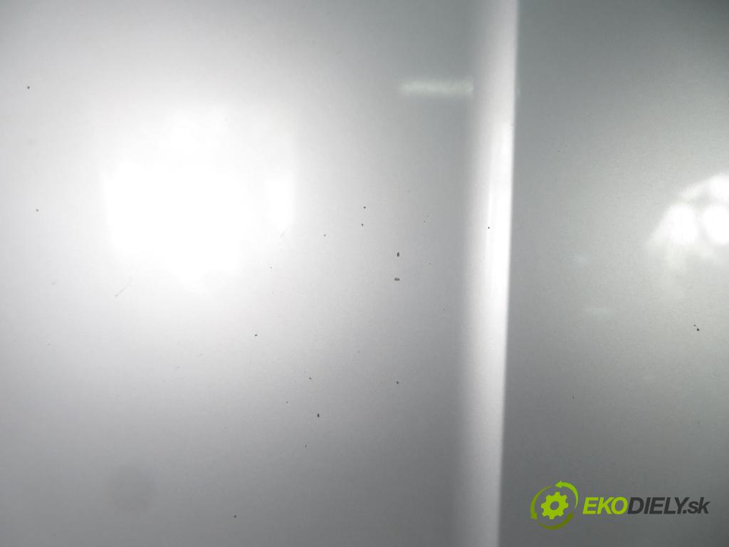 SKODA SUPERB I (3U4) SEDAN 2002 74,00 1.9 TDI - AVB 1896,00 kapota 9102 (Kapoty)