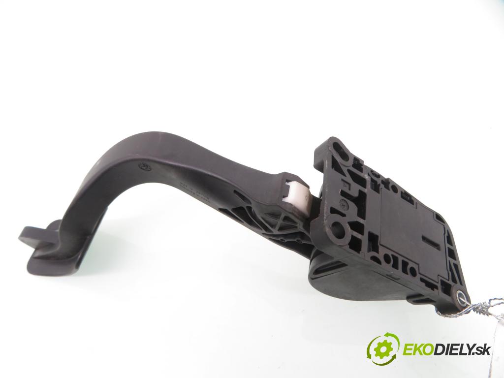 CITROEN C4 Picasso I (UD_) MINIVAN 2008 100,00 2.0 HDi 138 - RHJ (DW10BTED4) 1997,00 Potenciometer plynu 0280755044 ; 9654725380 (Pedále)