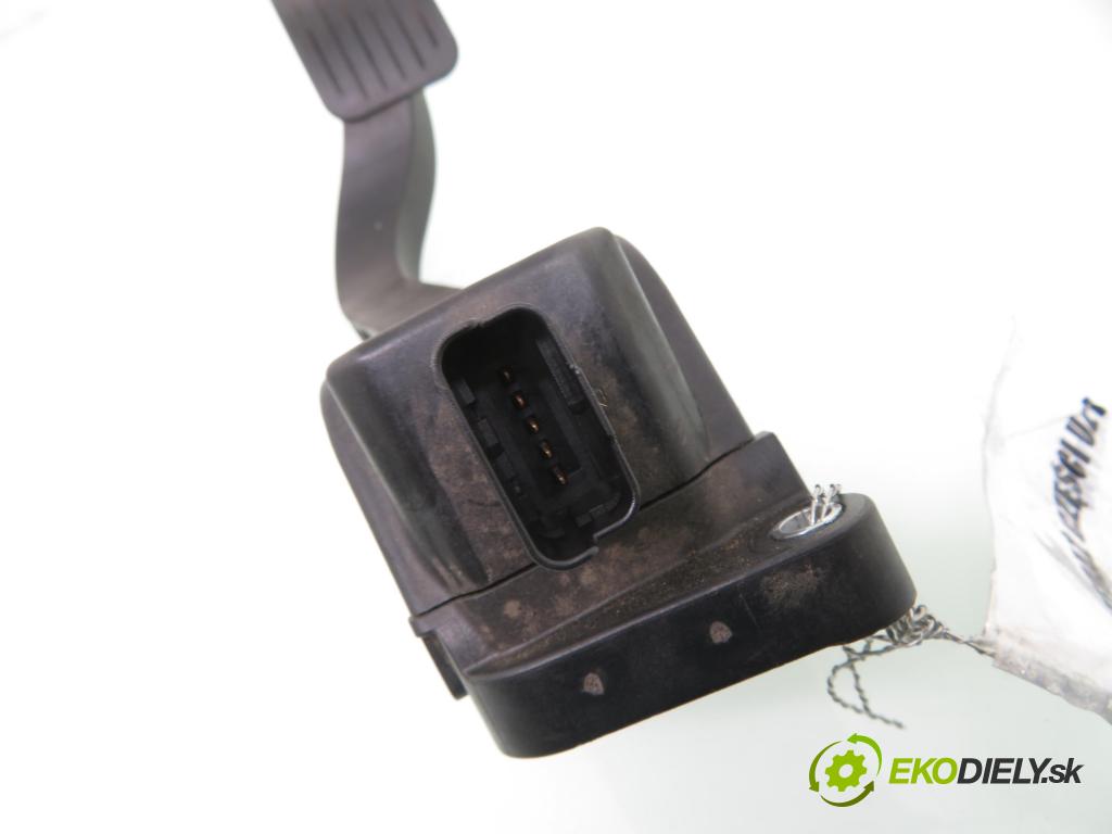 CITROEN C4 Picasso I (UD_) MINIVAN 2008 100,00 2.0 HDi 138 - RHJ (DW10BTED4) 1997,00 Potenciometer plynu 0280755044 ; 9654725380 (Pedále)