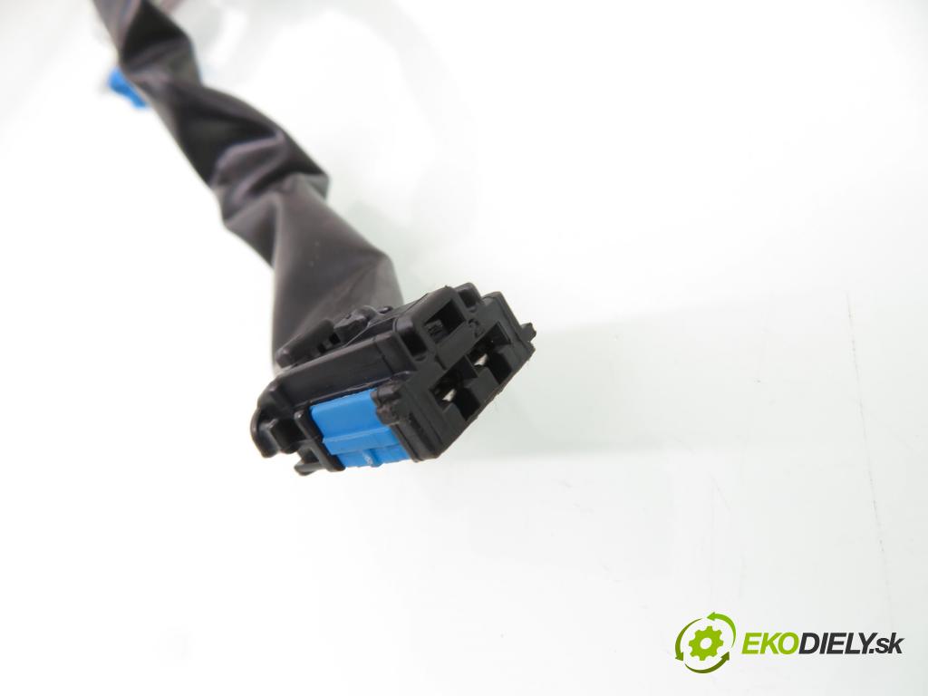 CITROEN XSARA PICASSO (N68) MINIVAN 2003 85,00 1.8 16V - 6FZ (EW7J4) 1749,00 spinačka N0501539 (Spínacie skrinky a kľúče)