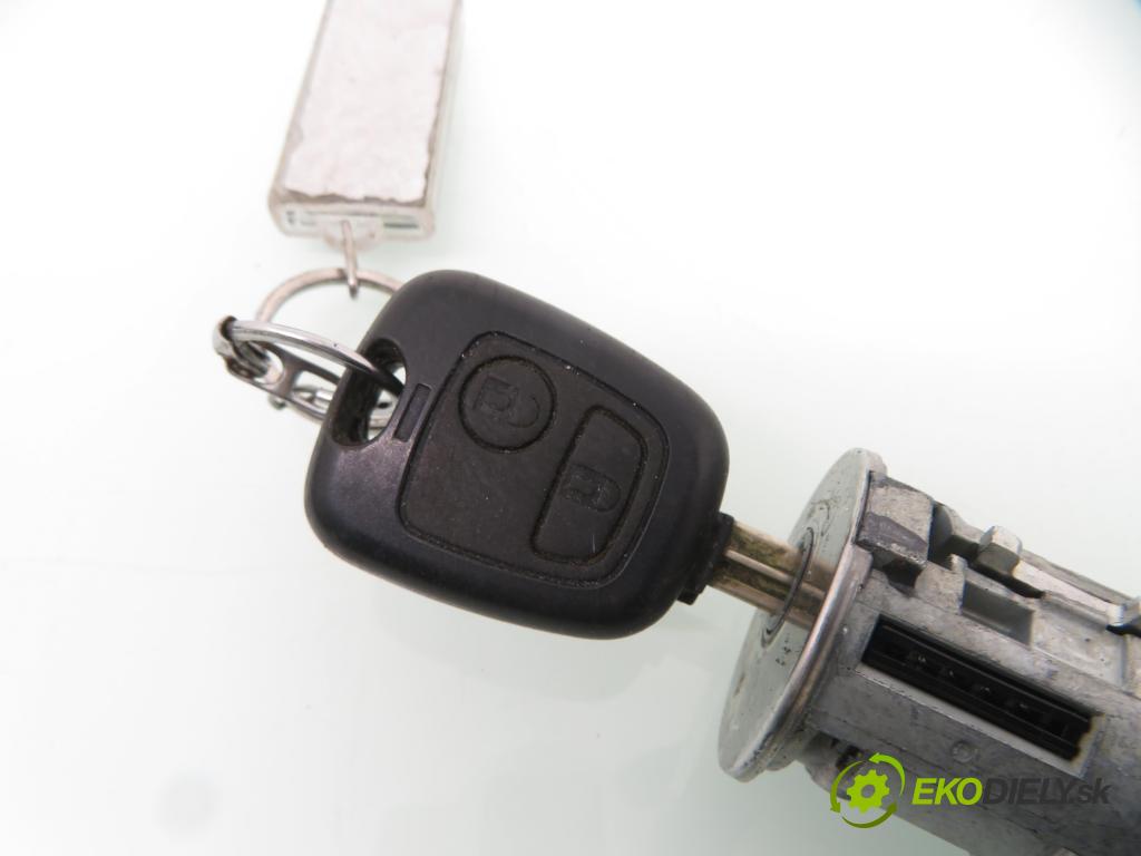 CITROEN XSARA PICASSO (N68) MINIVAN 2003 85,00 1.8 16V - 6FZ (EW7J4) 1749,00 spinačka N0501539 (Spínacie skrinky a kľúče)