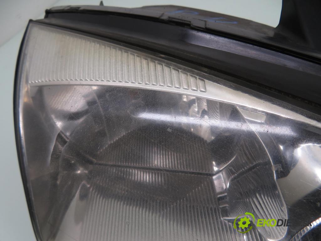 FORD FOCUS sedan (DFW) SEDAN 2004 96,00 2.0 16V - EDDF 1988,00 Svetlo PP 7S4313005A ; 7S4X13100A