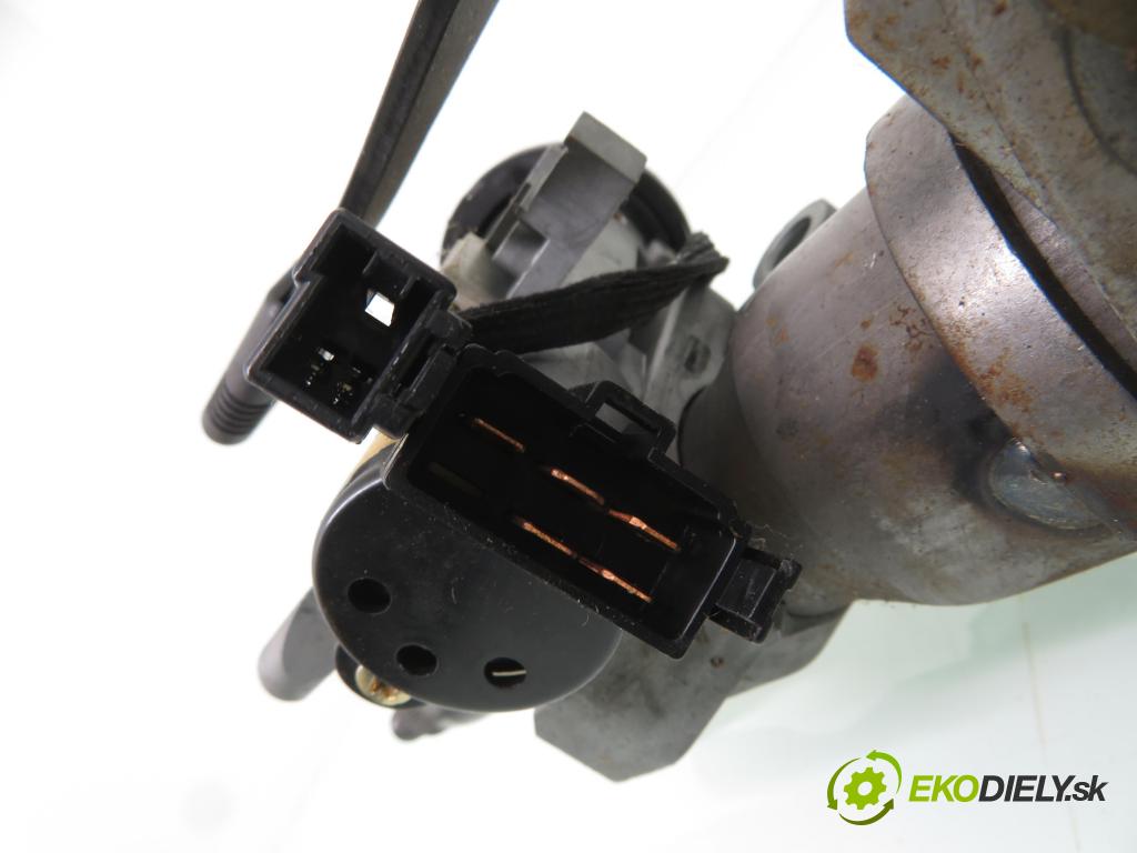 VOLVO S40 I (VS) SEDAN 1999 80,00 1.6 - B 4164 S2 1587,00 spinačka (Spínacie skrinky a kľúče)