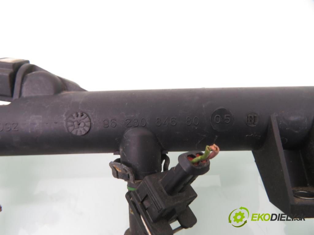 CITROEN XSARA PICASSO (N68) MINIVAN 1997 85,00 1.8 16V - 6FZ (EW7J4) 1749,00 Lišta vstrekovacia 01F005A ; 9628084680 (Vstrekovacie lišty)