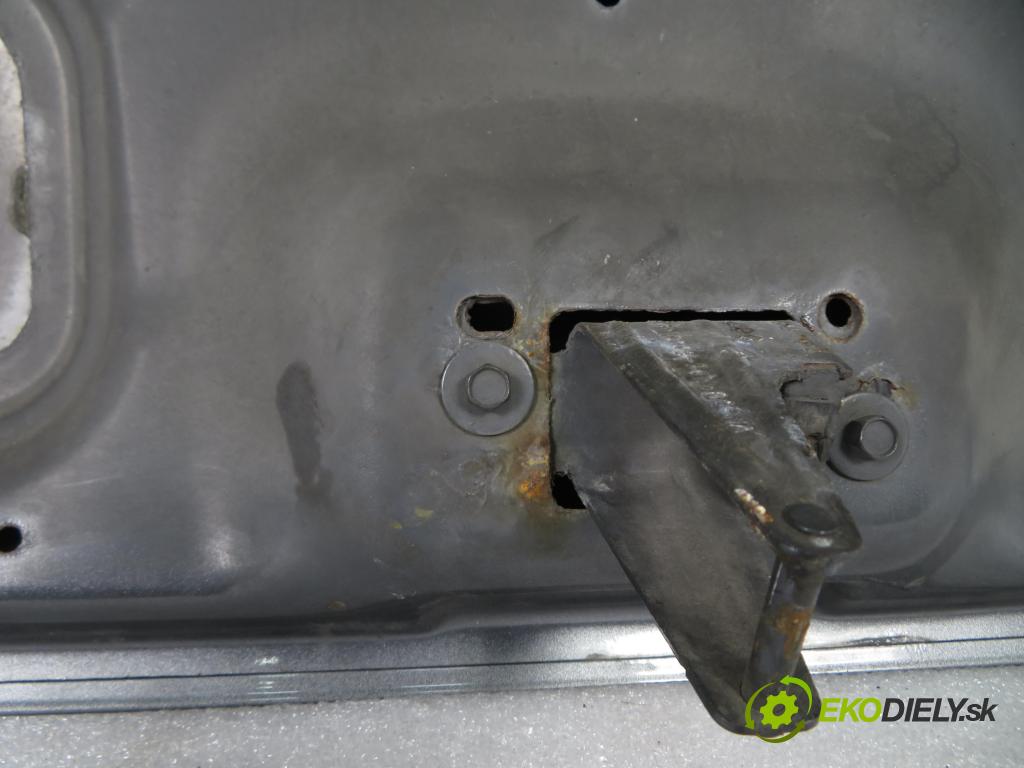 FORD FOCUS sedan (DFW) SEDAN 2004 96,00 2.0 16V - EDDF 1988,00 kapota USA (Kapoty)