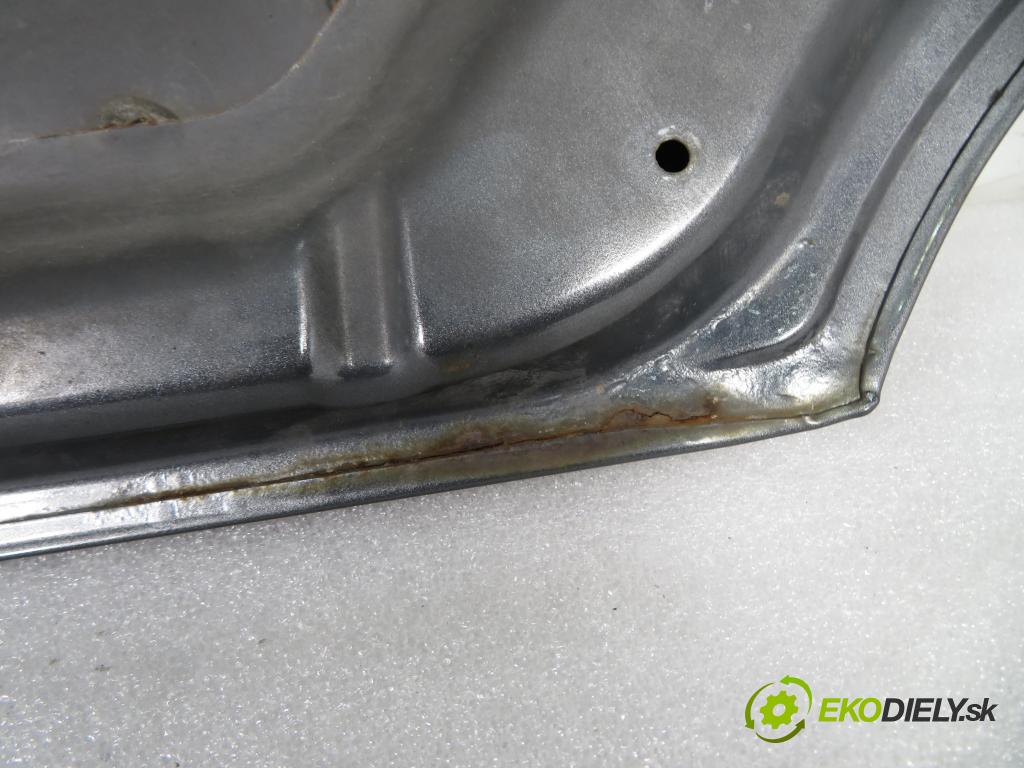 FORD FOCUS sedan (DFW) SEDAN 2004 96,00 2.0 16V - EDDF 1988,00 kapota USA (Kapoty)