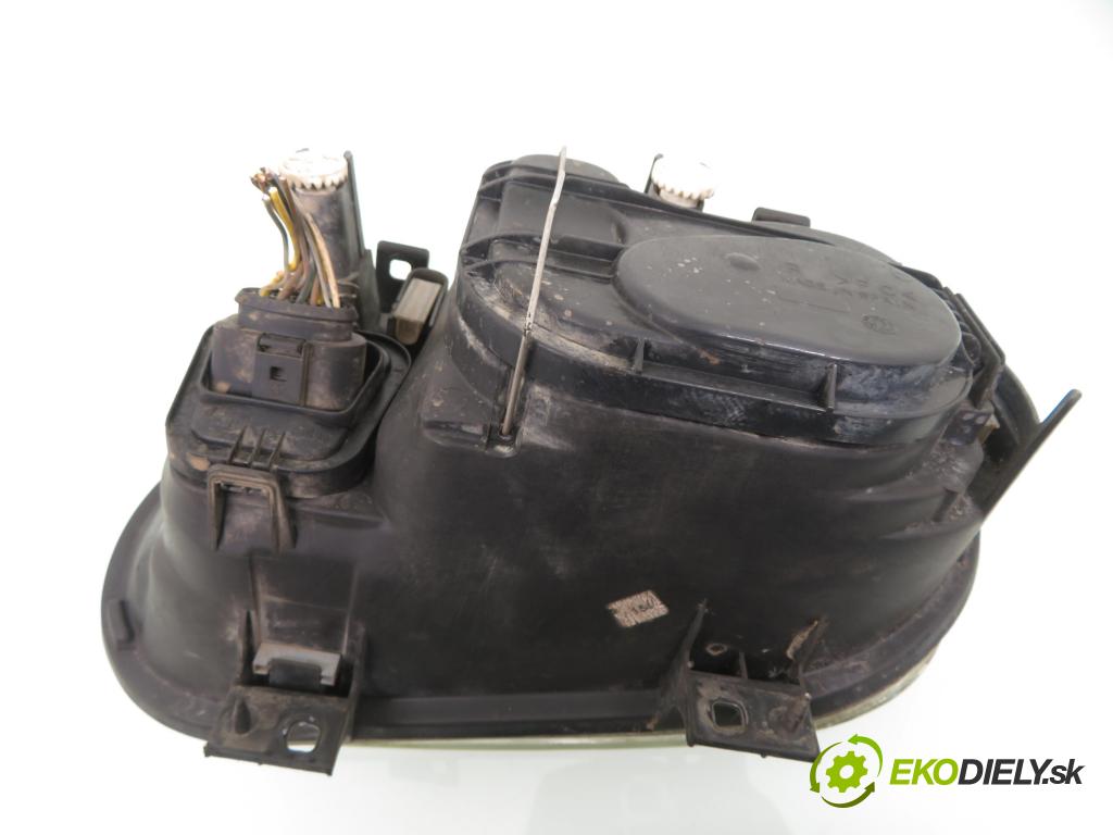 VW GOLF IV (1J1) HB 1998 55,00 1.4 16V 75 - AKQ 1390,00 Svetlo PP 1J1941016B