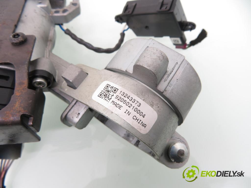 OPEL INSIGNIA A Sports Tourer (G09) KOMBI 2009 96,00 2.0 CDTI 131 - A 20 DT 1956,00 spinačka 13243373 ; 25799293 (Spínacie skrinky a kľúče)