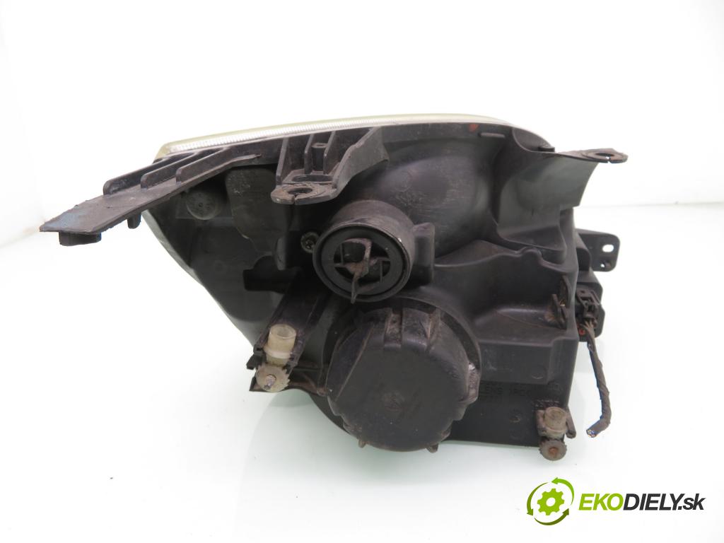 FORD FIESTA V (JH_, JD_) HB 2004 59,00 1.4 16V - FXJB 1388,00 Svetlo LP