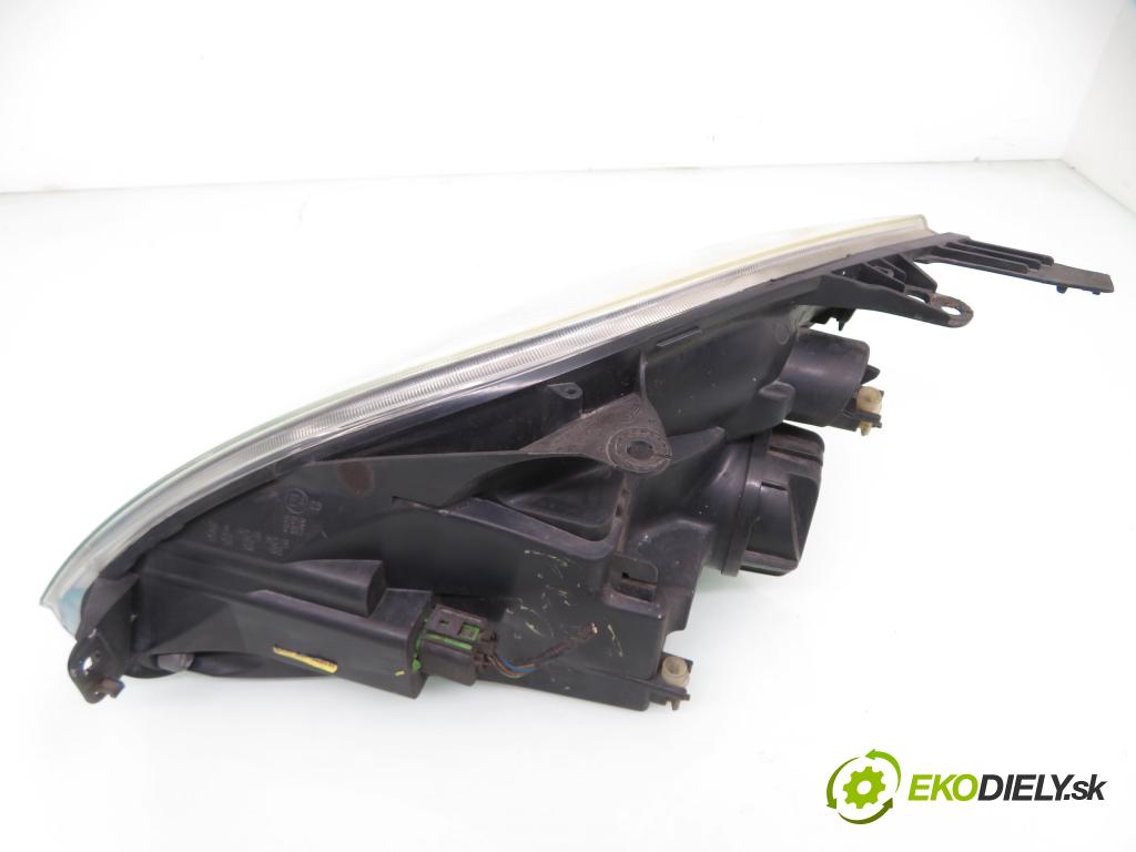 FORD FIESTA V (JH_, JD_) HB 2004 59,00 1.4 16V - FXJB 1388,00 světlo PP 2S6X13W029AJ
