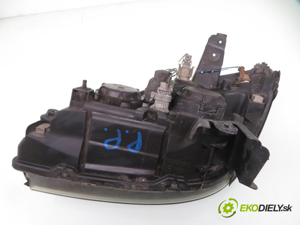 RENAULT SCENIC I (JA0/1_) CROSSOVER 2001 75,00 1.9 dCi RX4 102 - F9Q 740 1870,00 Svetlo PP 7701047602 ; 89002991