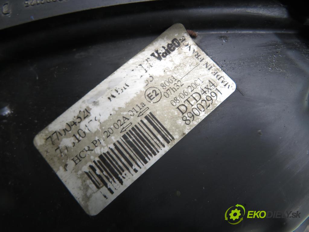 RENAULT SCENIC I (JA0/1_) CROSSOVER 2001 75,00 1.9 dCi RX4 102 - F9Q 740 1870,00 Svetlo PP 7701047602 ; 89002991