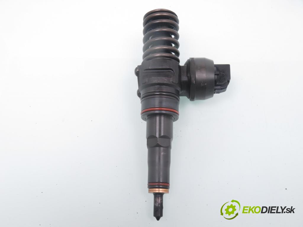 VW PASSAT B5.5 Variant (3B6) KOMBI 2001 96,00 1.9 TDI PD 130 - AVF 1896,00 Vstrekovač 038130073AJ ; 0414720037 (Vstrekovače)