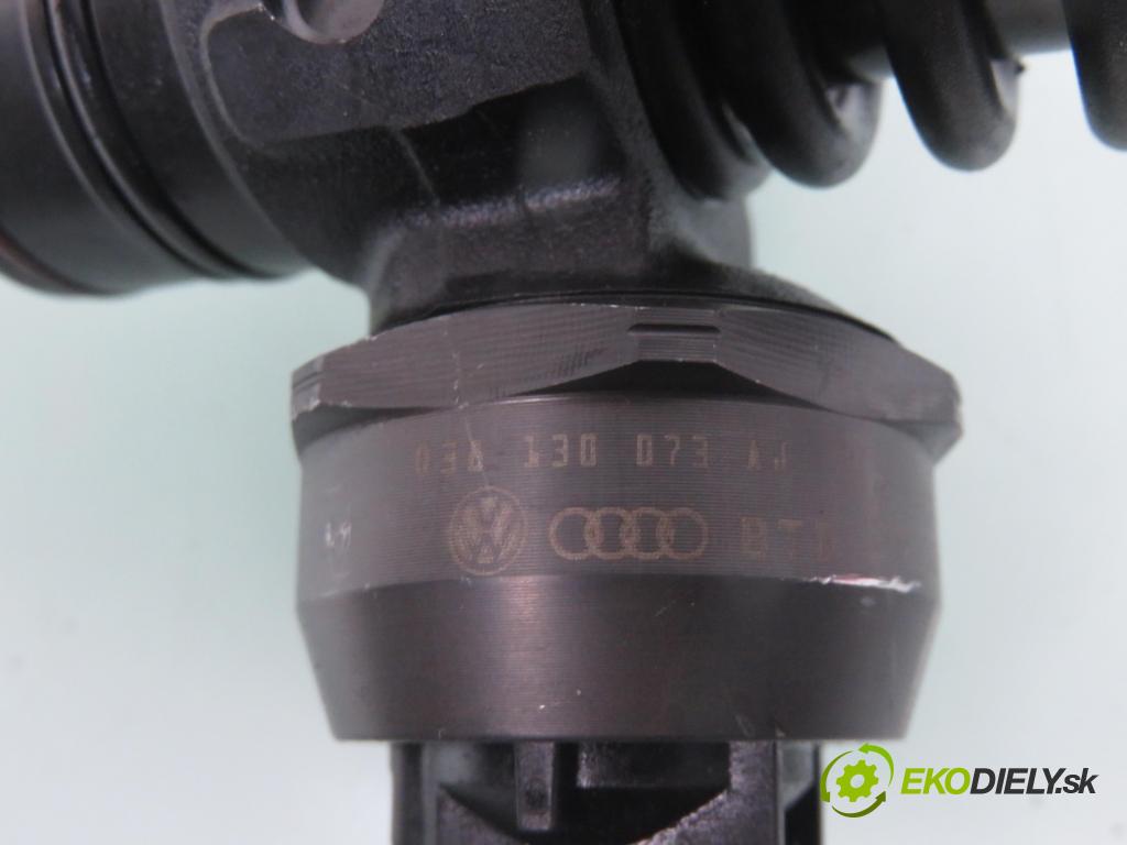 VW PASSAT B5.5 Variant (3B6) KOMBI 2001 96,00 1.9 TDI PD 130 - AVF 1896,00 Vstrekovač 038130073AJ ; 0414720037 (Vstrekovače)