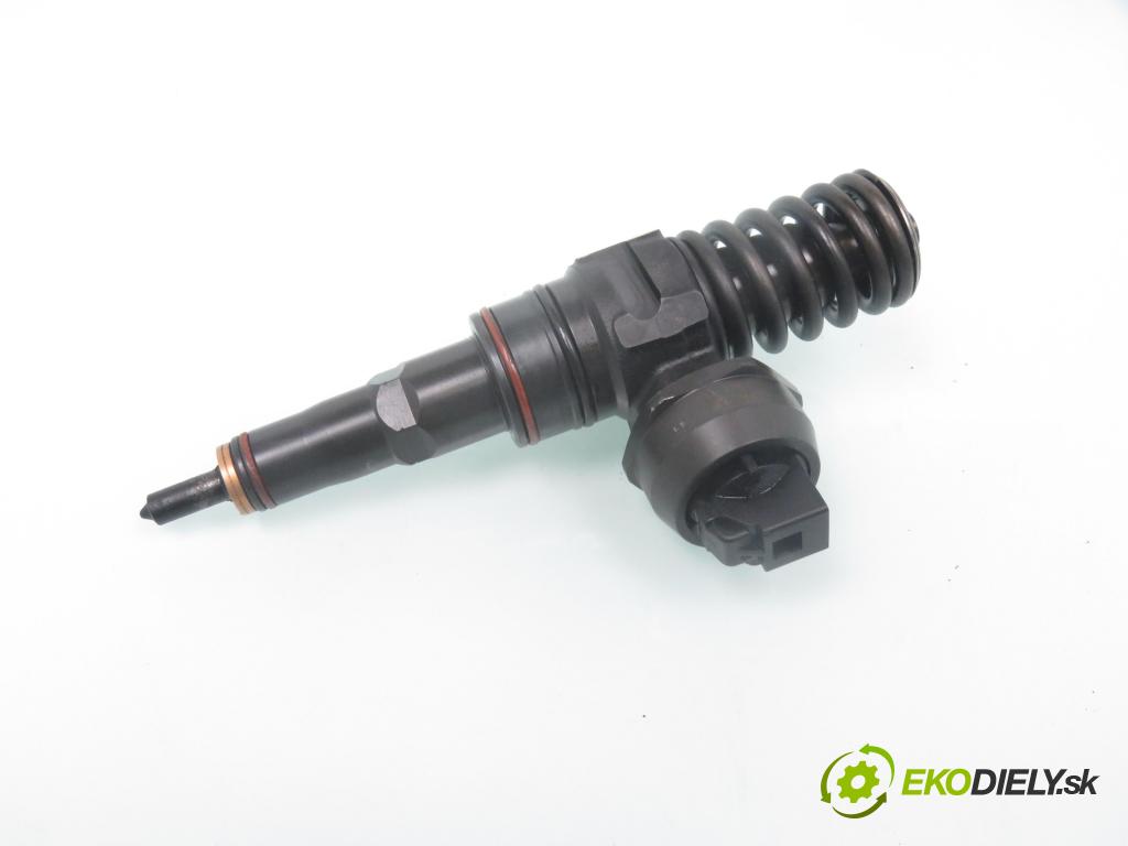 VW PASSAT B5.5 Variant (3B6) KOMBI 2001 96,00 1.9 TDI PD 130 - AVF 1896,00 Vstrekovač 038130073AJ ; 0414720037 (Vstrekovače)