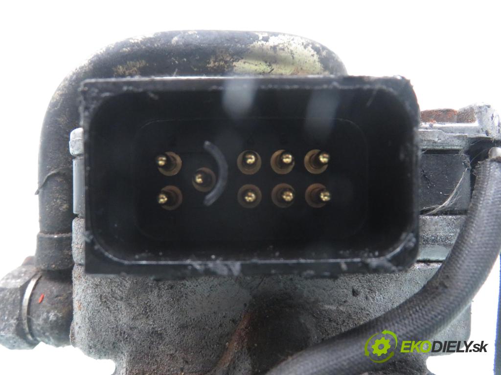 FORD TRANSIT TOURNEO Autobus (FC_ _) BUS 2004 66,00 2.4 TDdi - D2FE 2402,00 Pumpa vstrekovacia 0470004004 ; YC109A543EG (Vstrekovacie čerpadlá)