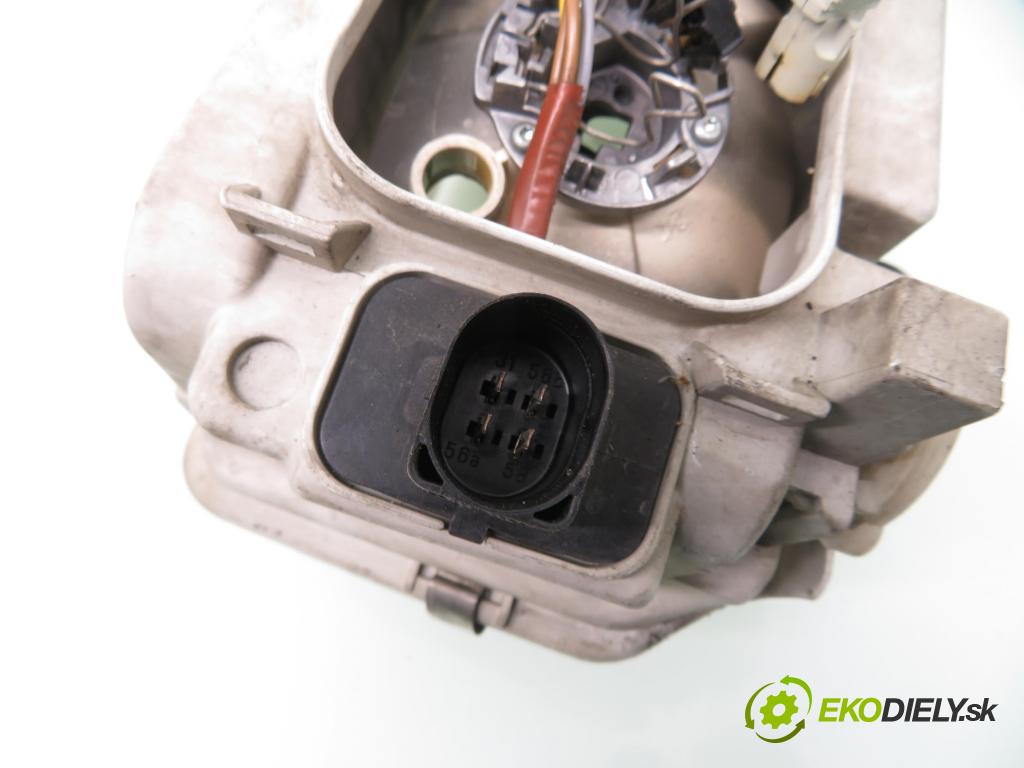 VW PASSAT B3/B4 (3A2, 35I) SEDAN 1994 66,00 1.9 TDI - 1Z 1896,00 Svetlo PP 14197000