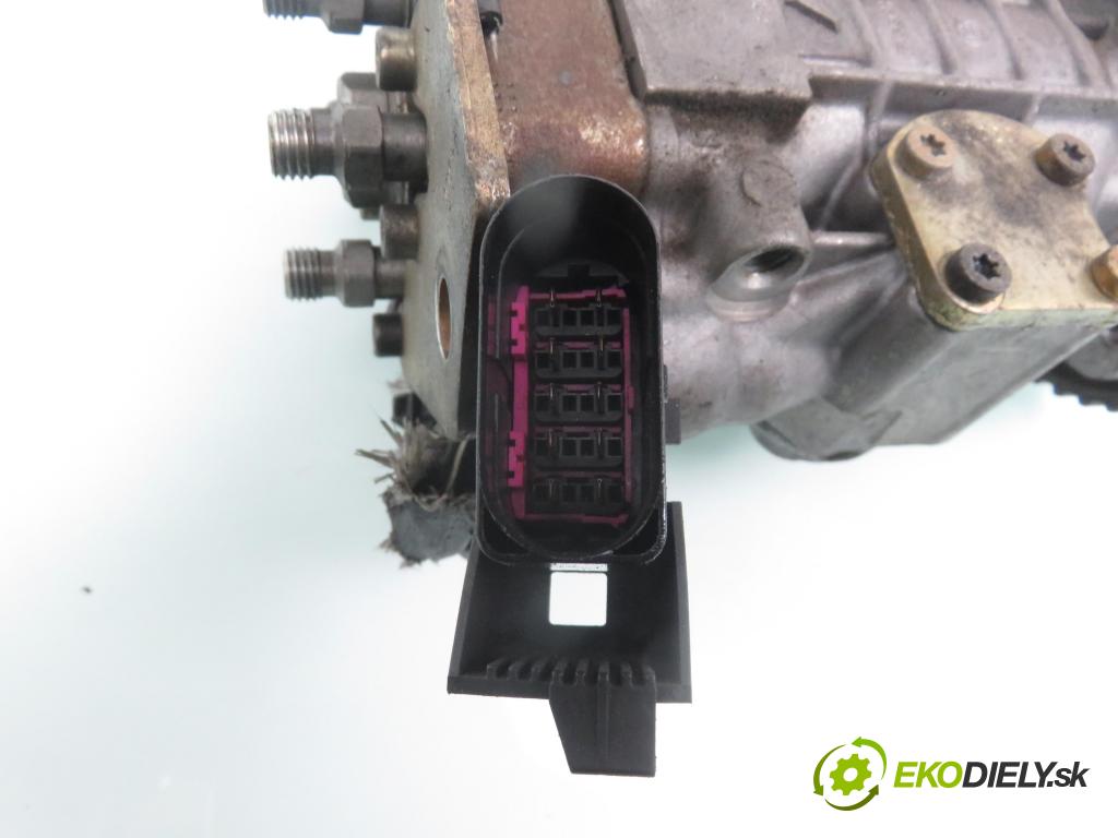 VW GOLF IV (1J1) HB 1998 66,00 1.9 TDI - AGR 1896,00 Pumpa vstrekovacia 038130107D ; 0460404977 (Vstrekovacie čerpadlá)