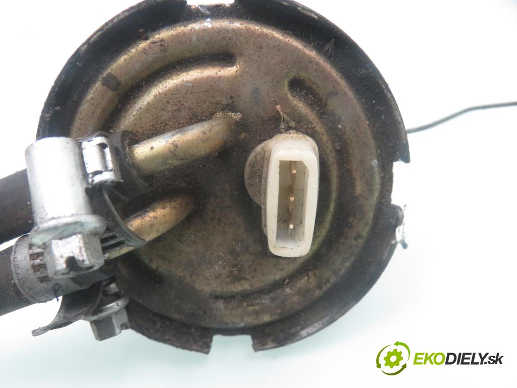VW POLO (86C, 80) HB 1993 33,00 1.0 Cat - AAU 1043,00 pumpa paliva 357906092C