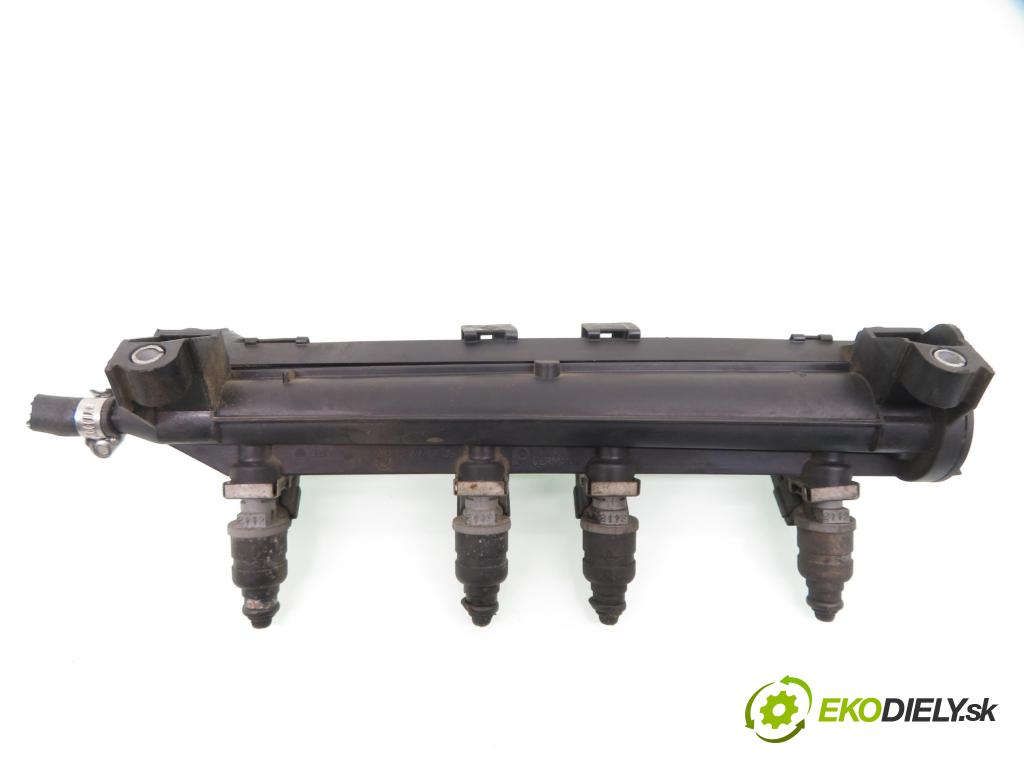 SEAT ALTEA (5P1) MINIVAN 2004 75,00 1.6 102 1595,00 Lišta vstrekovacia 06A906031BT ; 06A133317AC (Vstrekovacie lišty)