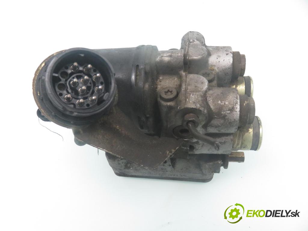 BMW 3 (E36) SEDAN 1995 75,00 316 i 102 - M43 B16 1596,00 Pumpa ABS 34511162291 ; 10020201434 (Pumpy ABS)