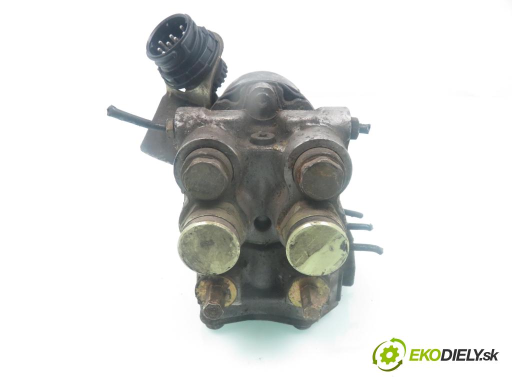 BMW 3 (E36) SEDAN 1995 75,00 316 i 102 - M43 B16 1596,00 Pumpa ABS 34511162291 ; 10020201434 (Pumpy ABS)