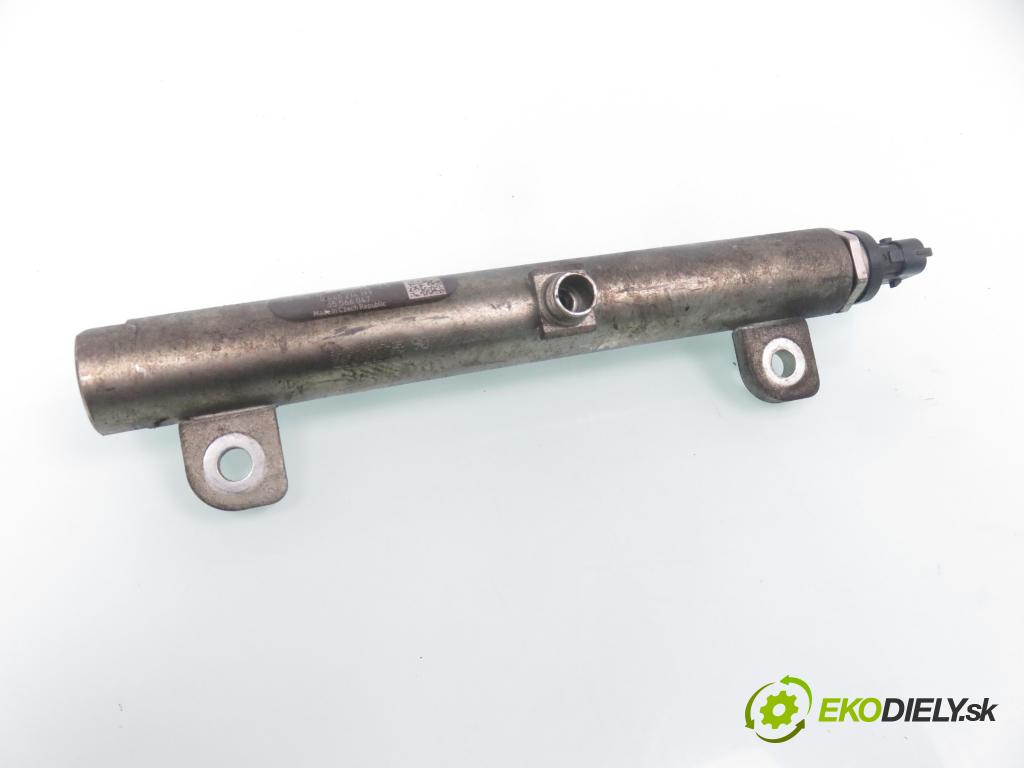 OPEL INSIGNIA A Sports Tourer (G09) KOMBI 2009 96,00 2.0 CDTI 131 - A 20 DT 1956,00 Lišta vstrekovacia 0445214199 ; 55566047 ; 281002903 (Vstrekovacie lišty)