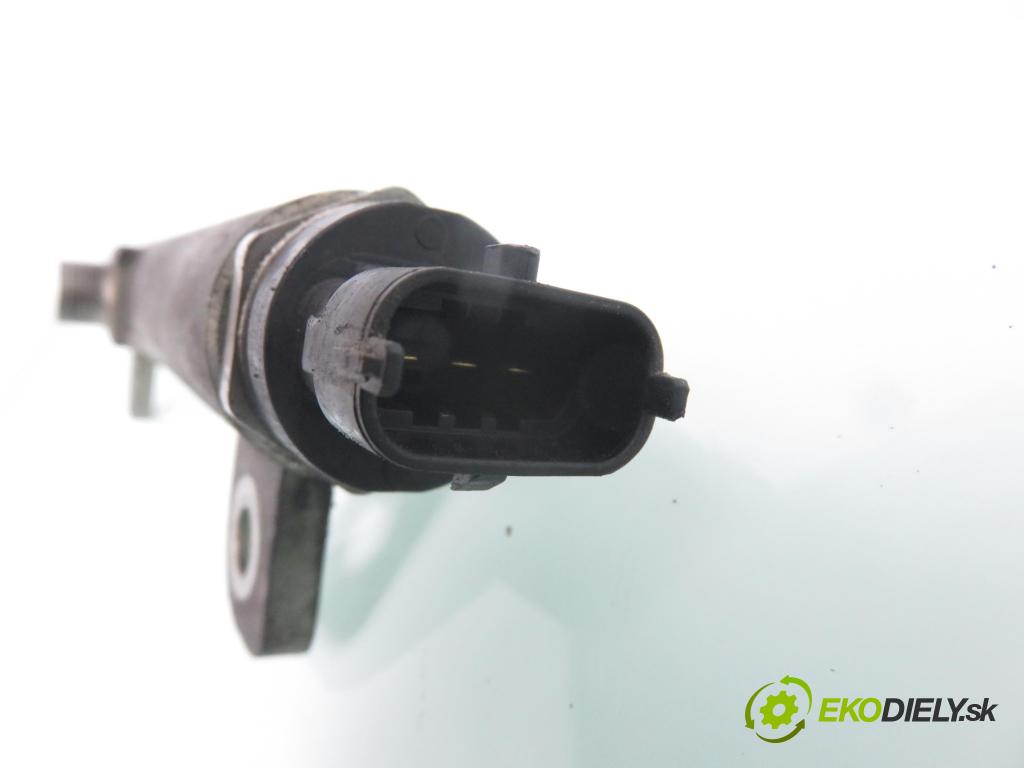 OPEL INSIGNIA A Sports Tourer (G09) KOMBI 2009 96,00 2.0 CDTI 131 - A 20 DT 1956,00 Lišta vstrekovacia 0445214199 ; 55566047 ; 281002903 (Vstrekovacie lišty)