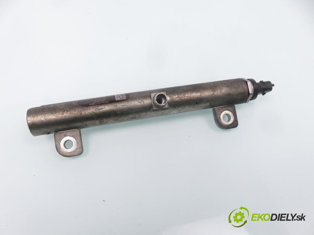 OPEL INSIGNIA A Sports Tourer (G09) KOMBI 2009 96,00 2.0 CDTI 131 - A 20 DT 1956,00 Lišta vstrekovacia 0445214199 ; 55566047 ; 281002903 (Vstrekovacie lišty)