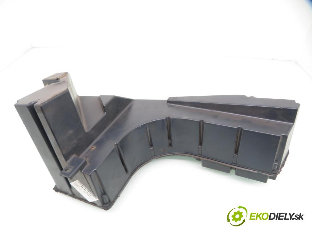 AUDI A6 (4B2, C5) SEDAN 1999 110,00 2.5 TDI - AFB 2496,00 subwoofer 4B5035382 ; 7606500041 (Audio zariadenia)