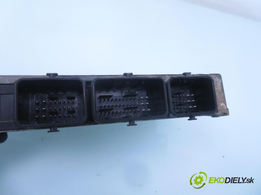 RENAULT LAGUNA II Grandtour (KG0/1_) KOMBI 2001 79,00 1.6 16V (KG0A, KG0L) - K4M 710 1598,00 řídící jednotka motora 8200278376 ; 8200278378 ; 21647842