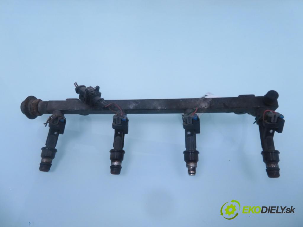 CHEVROLET LACETTI (J200) HB 2005 89,00 1.8 - F18D3 1796,00 Lišta vstrekovacia 96334808 (Vstrekovacie lišty)