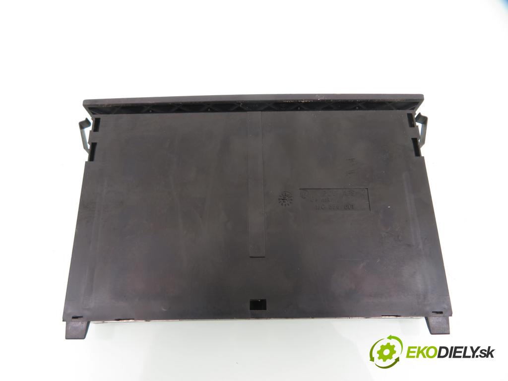 VW GOLF IV (1J1) HB 1998 55,00 1.4 16V 75 - AKQ 1390,00 Držiak na nápoje 1J0858601 (Úchyty, držiaky na nápoje)