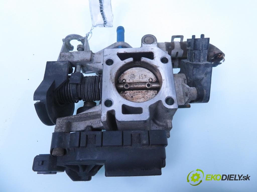 OPEL CORSA B (S93) HB 1998 40,00 1.0 i 12V 54 - X 10 XE 973,00 Škrtiaca klapka 90529471 ; 0205003050 (Škrtiaca klapka)