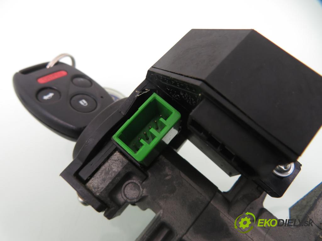 HONDA CIVIC VIII (FN, FK) SEDAN 2007 103,00 1.8 (FN1, FK2) - R18A2 1799,00 spinačka  (Spínacie skrinky a kľúče)