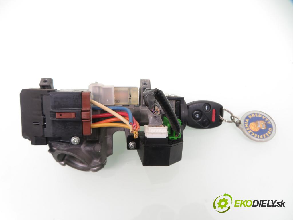 HONDA CIVIC VIII (FN, FK) SEDAN 2007 103,00 1.8 (FN1, FK2) - R18A2 1799,00 spinačka  (Spínacie skrinky a kľúče)