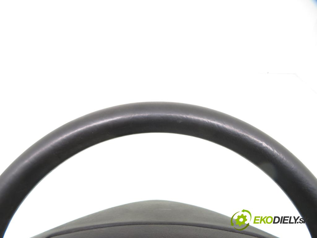 MERCEDES-BENZ KLASA C (W202) SEDAN 1994 70,00 2.2 16V D 95 - OM 604.910 2155,00 Volant  (Volanty)