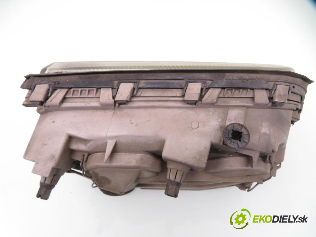 MERCEDES-BENZ KLASA C (W202) SEDAN 1994 70,00 2.2 16V D 95 - OM 604.910 2155,00 Svetlo LP