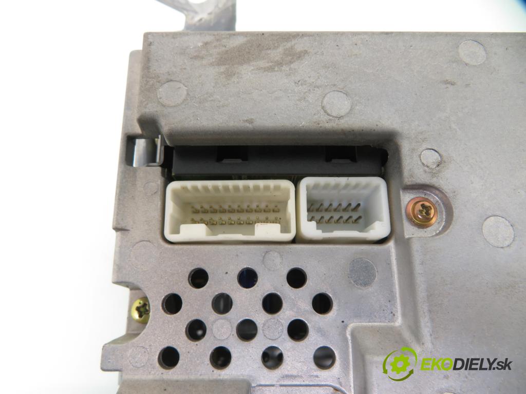 TOYOTA AVENSIS Kombi (_T25_) KOMBI 2003 85,00 2.0 D-4D 116 - 1CD-FTV 1995,00 RADIO CD 8612005080 ; 5590205050F