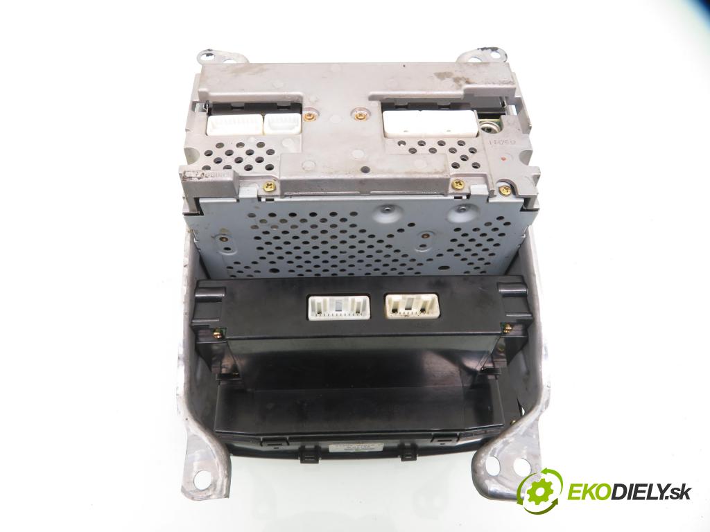 TOYOTA AVENSIS Kombi (_T25_) KOMBI 2003 85,00 2.0 D-4D 116 - 1CD-FTV 1995,00 RADIO CD 8612005080 ; 5590205050F