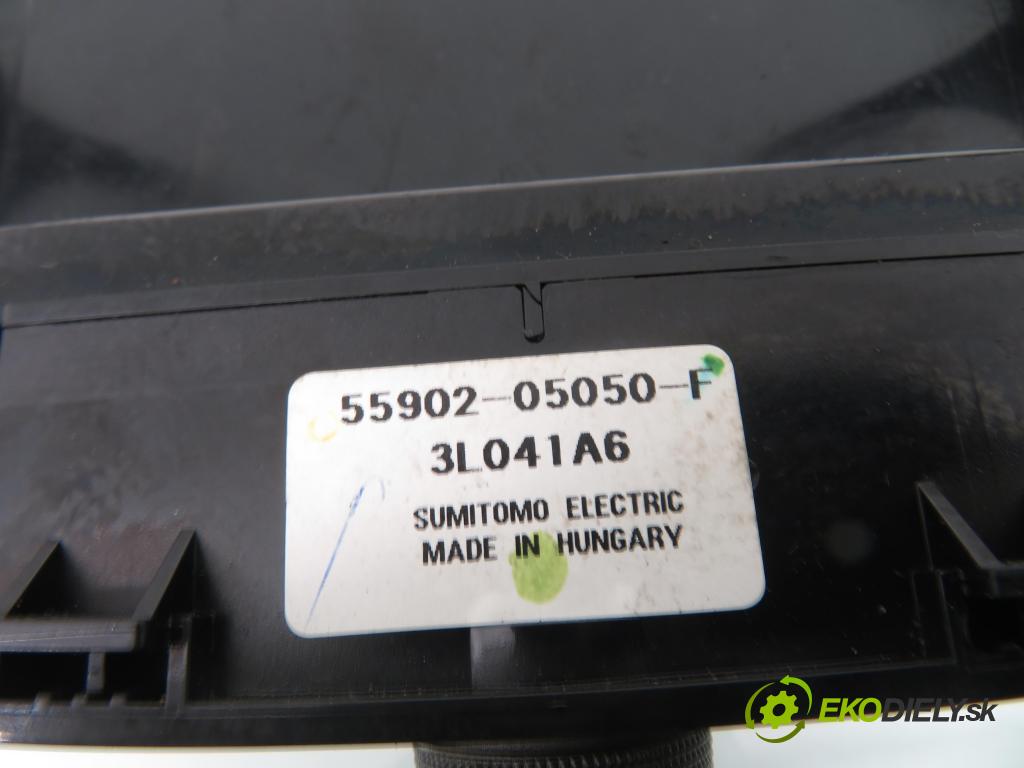 TOYOTA AVENSIS Kombi (_T25_) KOMBI 2003 85,00 2.0 D-4D 116 - 1CD-FTV 1995,00 RADIO CD 8612005080 ; 5590205050F