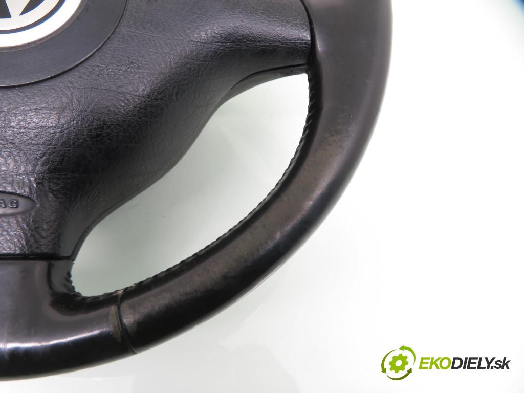 VW BORA (1J2) SEDAN 1999 66,00 1.9 TDI - AGR 1896,00 Volant 1J0419091R ; 3B0880201AG (Volanty)