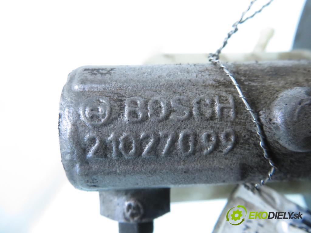 VW GOLF IV (1J1) HB 1998 55,00 1.4 16V 75 - AKQ 1390,00 Posilovač 1J1614105H ; 21027099 (Servočerpadlá, pumpy riadenia)