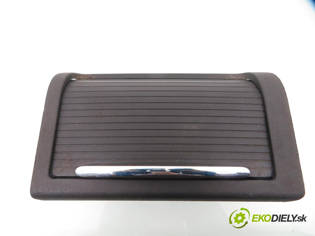 OPEL VECTRA C (Z02) LIFTBACK 2004 110,00 1.9 CDTI - Z 19 DTH 1910,00 Priehradka, kastlík 24423418 ; 315031203