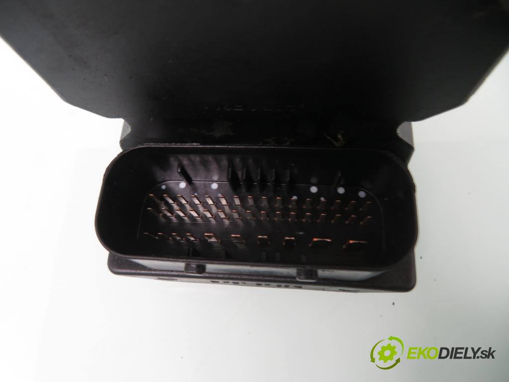 RENAULT SCENIC I (JA0/1_) MINIVAN 2001 75,00 1.9 dCi 102 - F9Q 732 1870,00 Pumpa ABS 0265950046 ; 8200090690 ; 0265225107 (Pumpy ABS)