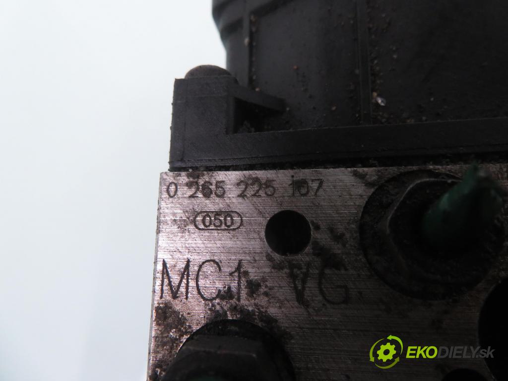 RENAULT SCENIC I (JA0/1_) MINIVAN 2001 75,00 1.9 dCi 102 - F9Q 732 1870,00 Pumpa ABS 0265950046 ; 8200090690 ; 0265225107 (Pumpy ABS)