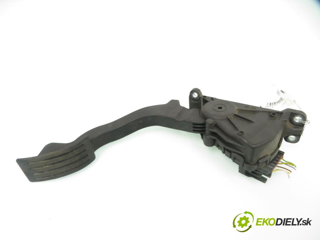 FORD FOCUS C-MAX (DM2) MINIVAN 2003 88,00 1.8 - CSDA 1798,00 Potenciometer plynu 3M519F836AE ; 6PV00864110 (Pedále)