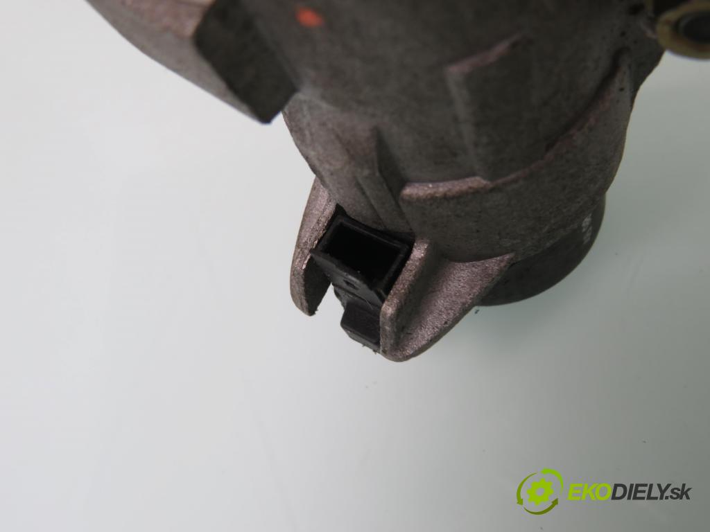 VW BORA (1J2) SEDAN 2001 85,00 2 - AZJ 1984,00 spinačka 110824 (Spínacia skrinka)