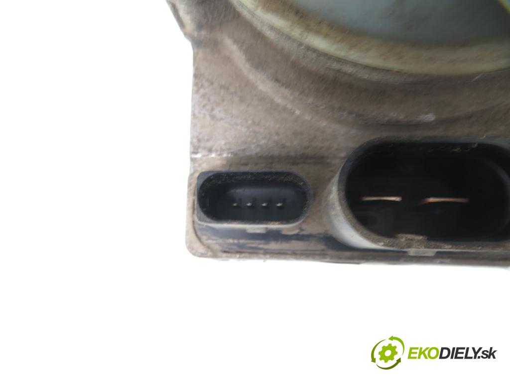 VW POLO (9N_) HB 2005 55,00 1.4 16V 75 - BBY 1390,00 Pumpa servočerpadlo 6Q0423371A ; 6Q0423155AH