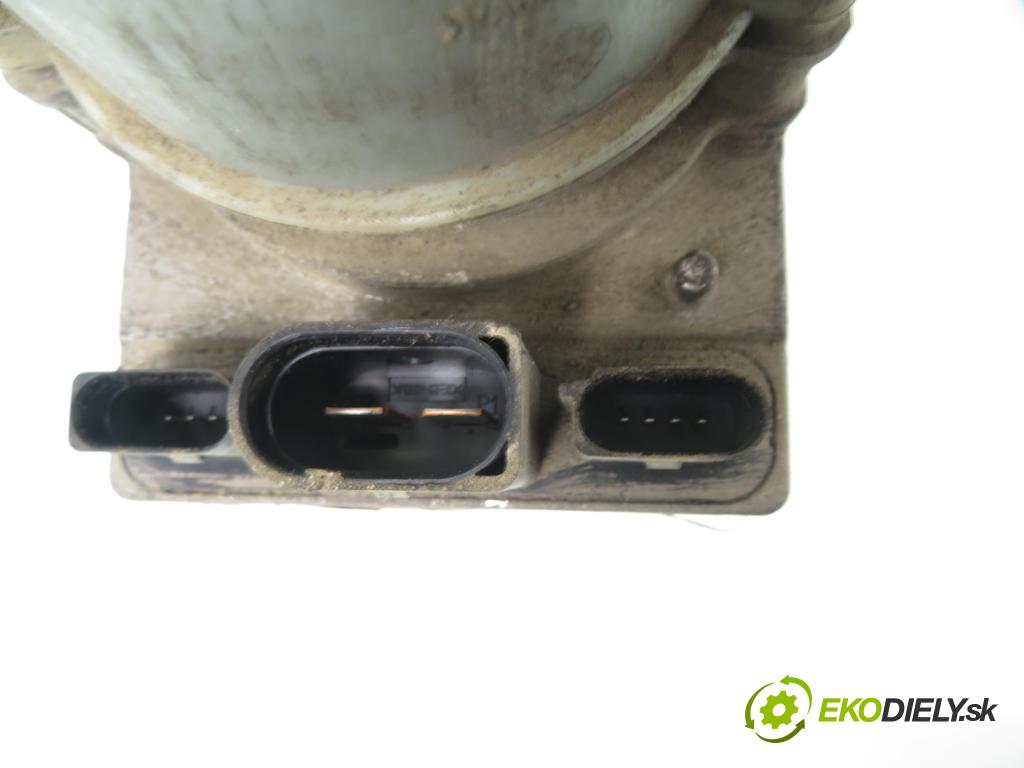 VW POLO (9N_) HB 2005 55,00 1.4 16V 75 - BBY 1390,00 Pumpa servočerpadlo 6Q0423371A ; 6Q0423155AH